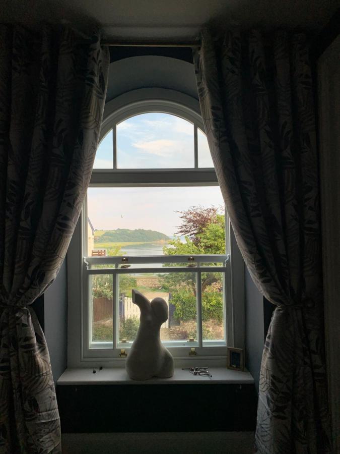 Dylan Thomas Sea View Bed & Breakfast Laugharne Eksteriør bilde